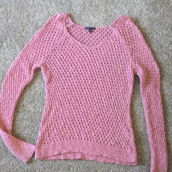 American Eagle pink sweater - Picture 1 of 2